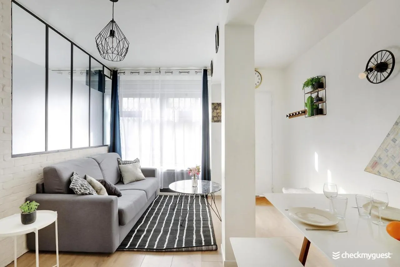 Cmg Sacre Coeur Eugene Carriere Apartment Paris